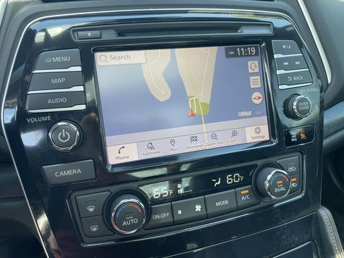 Used 2023 Nissan Maxima SR w/ Sport Mat Group FWD image 20