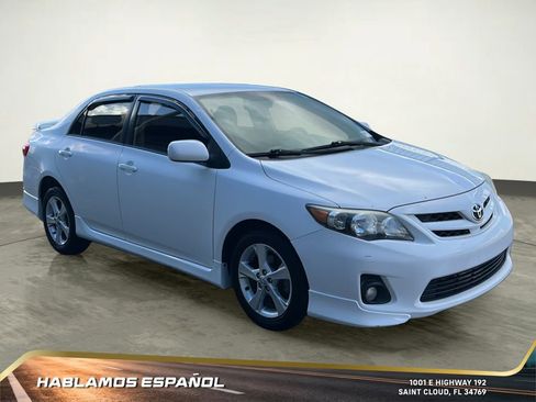 Used 2013 Toyota Corolla LE image 7