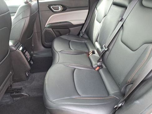 Certified 2022 Jeep Compass Limited AWD/4WD image 10