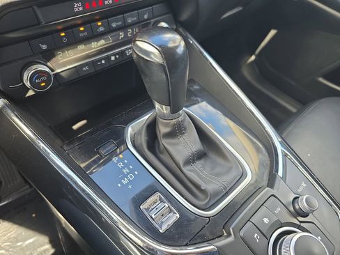 Used 2019 MAZDA CX-9 Touring image 28