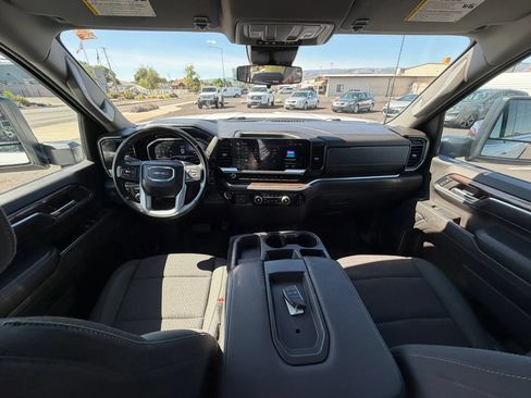 Used 2024 GMC Sierra 2500 SLE w/ SLE Convenience Package AWD/4WD image 13