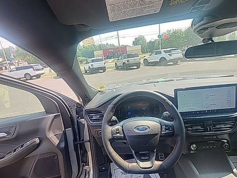 Certified 2023 Ford Escape ST-Line Select w/ Tech Pack #1 AWD/4WD image 2
