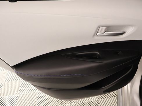 Used 2020 Toyota Corolla SE image 15