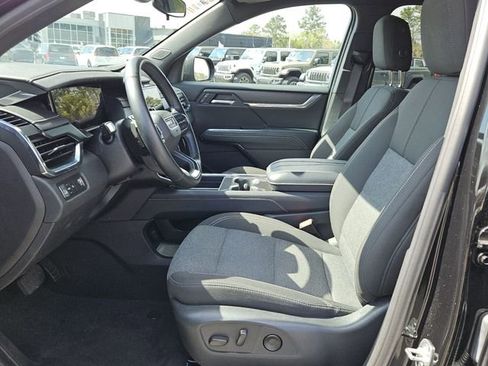 Used 2025 GMC Acadia Elevation FWD image 10