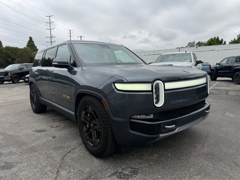 Used 2023 Rivian R1S Adventure AWD/4WD image 2