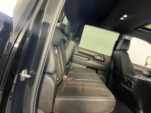 Used 2024 Chevrolet Silverado 2500 High Country w/ Technology Package image 27