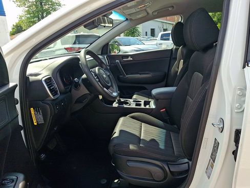 Used 2020 Kia Sportage LX AWD/4WD image 13