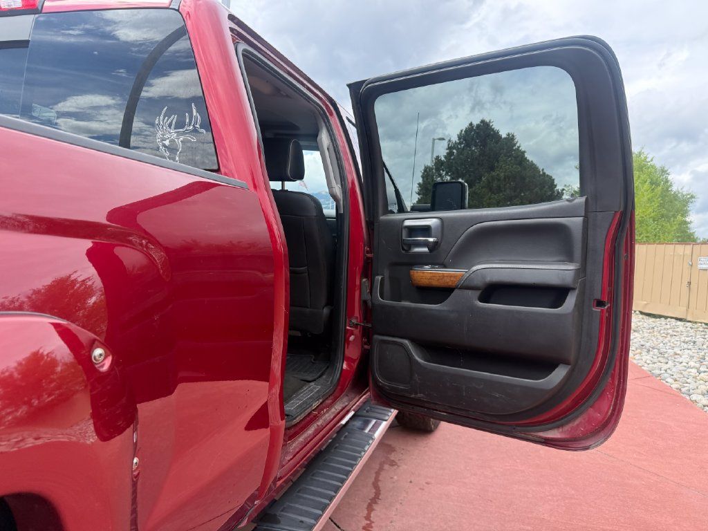 Used 2018 Chevrolet Silverado 2500 High Country w/ Duramax Plus Package AWD/4WD image 22