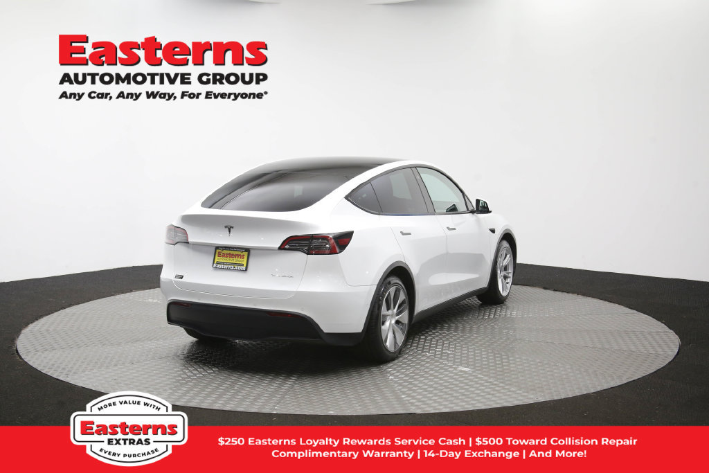 Used 2021 Tesla Model Y Long Range AWD/4WD image 39