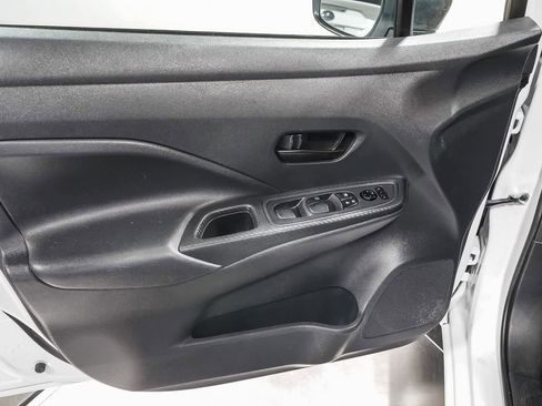 Used 2021 Nissan Versa S image 20