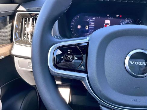 New 2026 Volvo XC90 B6 Ultra w/ Protection Package AWD/4WD image 17