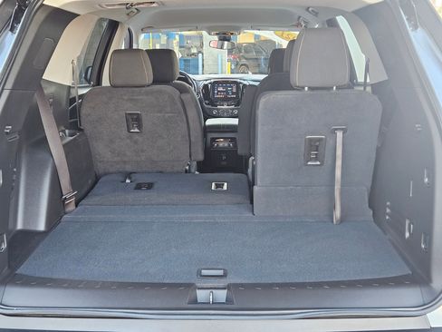 Used 2021 Chevrolet Traverse LT w/ LPO, Floor Liner Package image 21