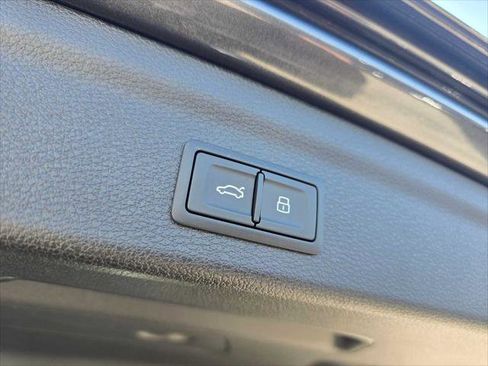 New 2025 Audi Q3 2.0T Premium Plus image 18