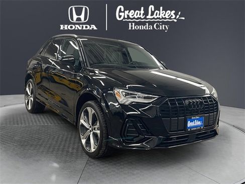 Used 2022 Audi Q3 2.0T Premium Plus w/ Premium Plus Package image 1