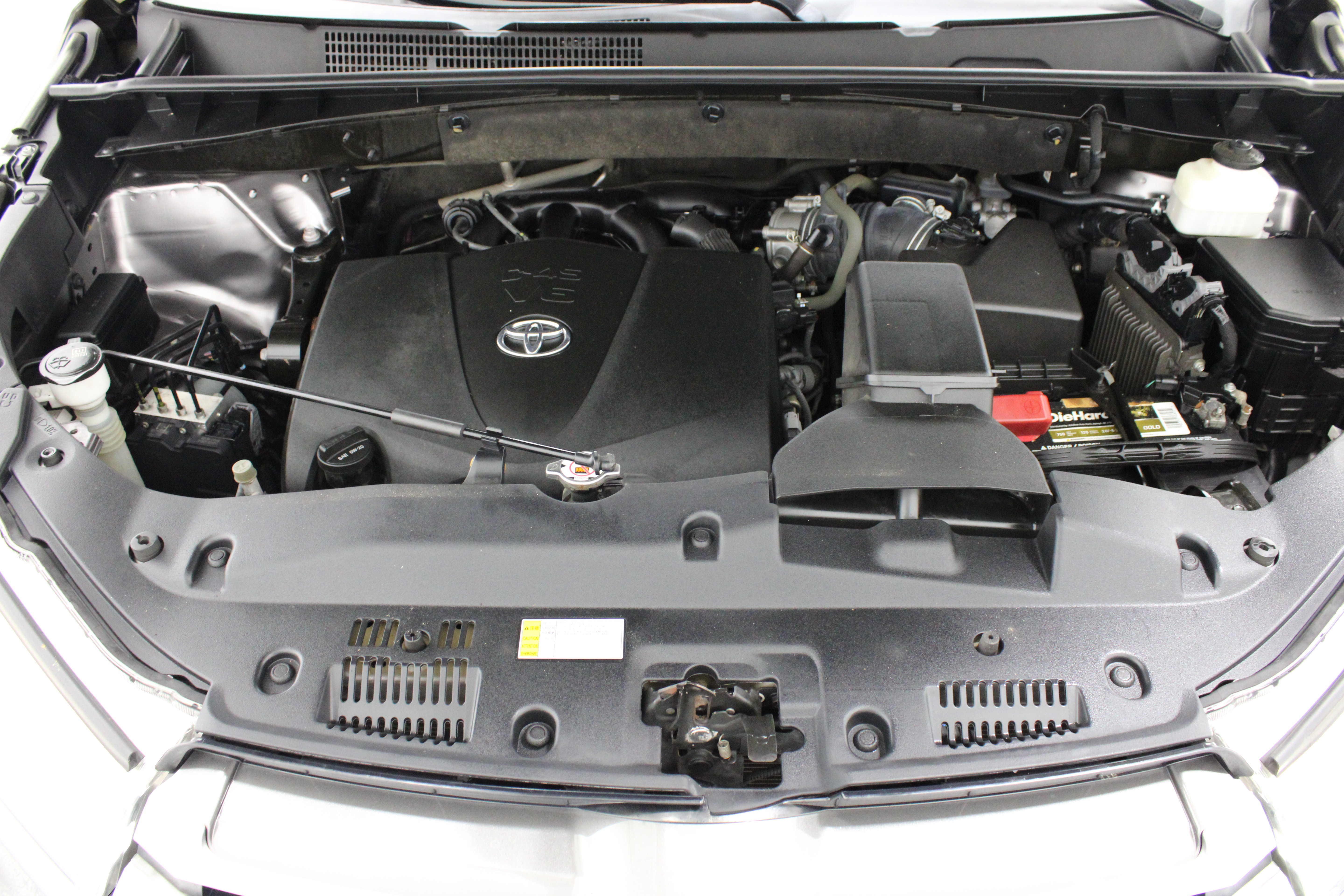 Used 2019 Toyota Highlander XLE FWD image 43