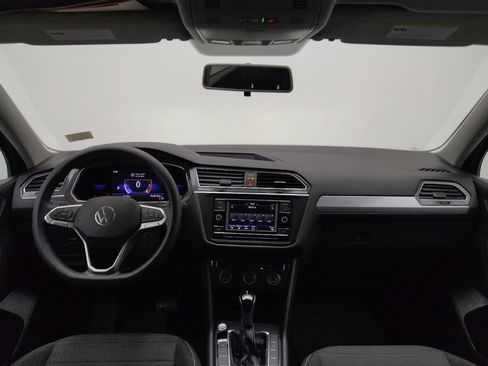 Used 2022 Volkswagen Tiguan S image 22