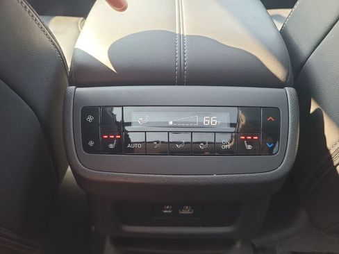 Used 2024 Nissan Pathfinder SL w/ SL Premium Package AWD/4WD image 37