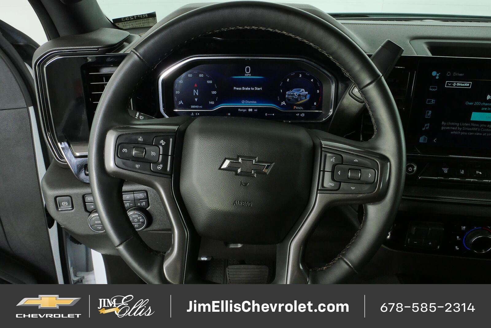 Used 2025 Chevrolet Silverado 2500 ZR2 w/ Technology Package AWD/4WD image 10