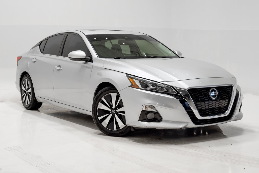 Used 2020 Nissan Altima 2.5 SL FWD image 8