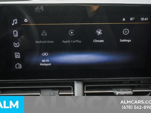 Used 2025 Chevrolet Trax LT FWD image 29