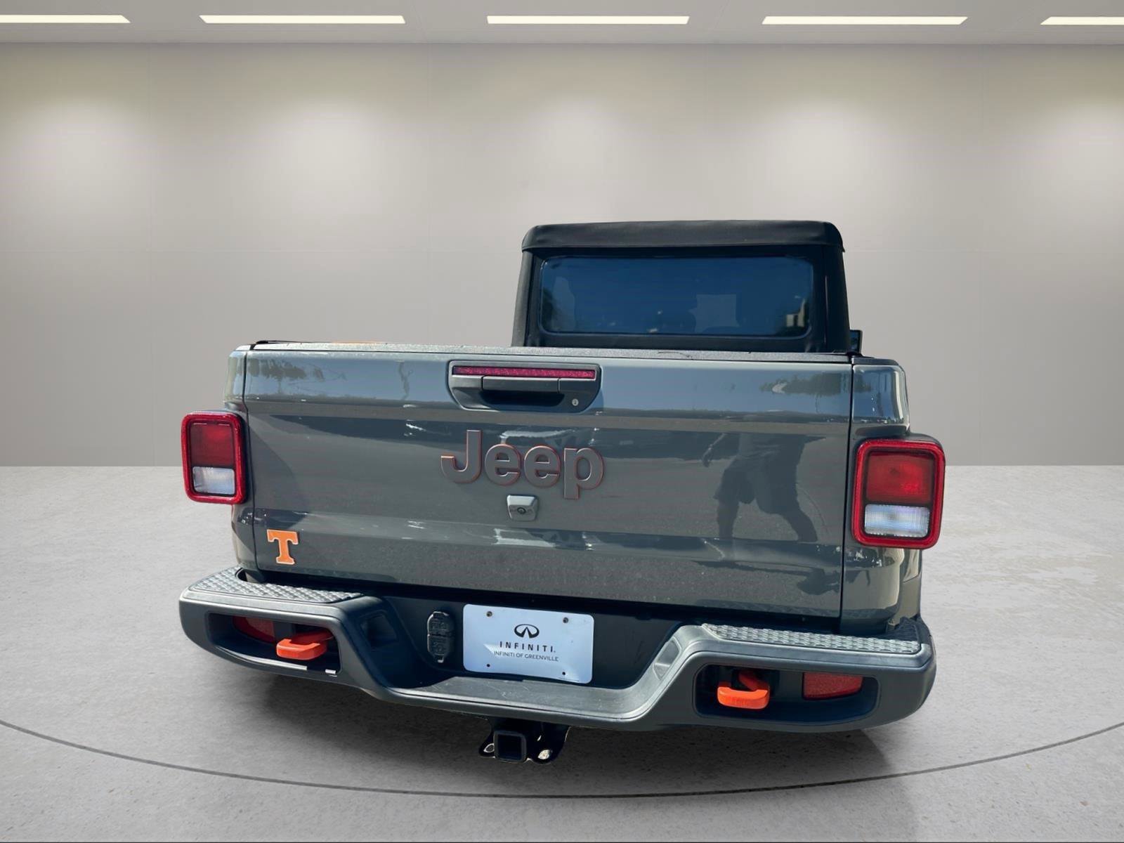 Used 2022 Jeep Gladiator Mojave w/ Cold Weather Group AWD/4WD image 16