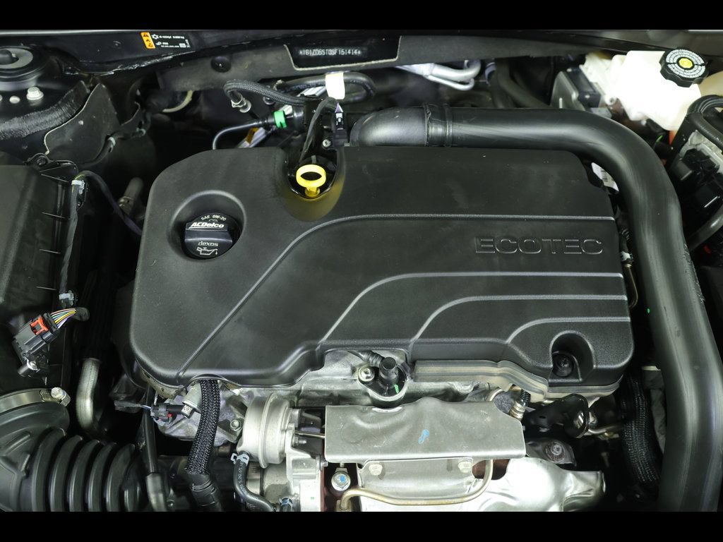 Used 2025 Chevrolet Malibu LT FWD image 20
