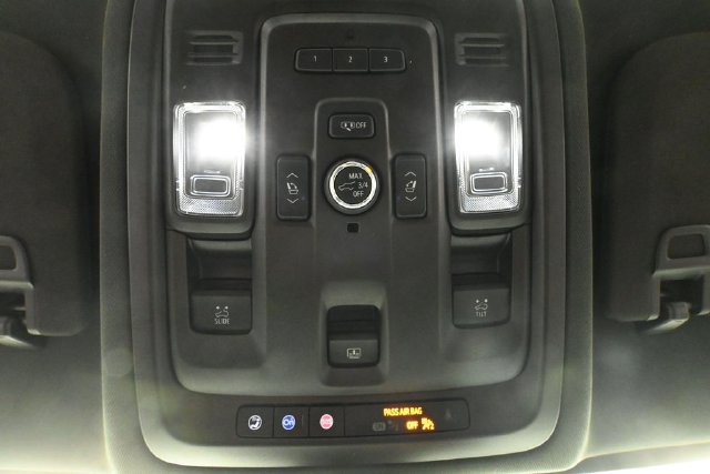 Used 2022 Chevrolet Suburban LT w/ Luxury Package AWD/4WD image 27