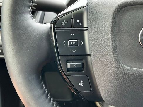 Used 2023 Toyota Prius XLE FWD image 16