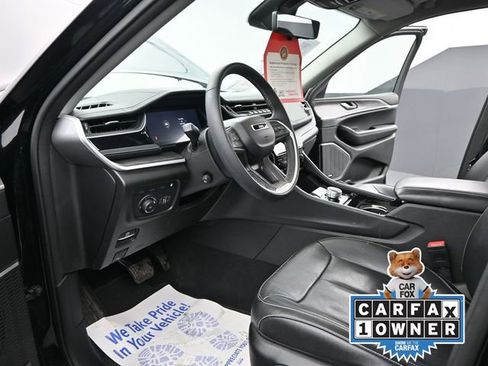 Used 2022 Jeep Grand Cherokee Limited 4xe w/ Luxury Tech Group II image 11