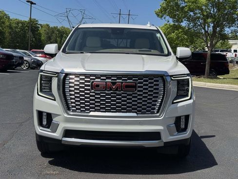 Used 2023 GMC Yukon XL Denali AWD/4WD image 28