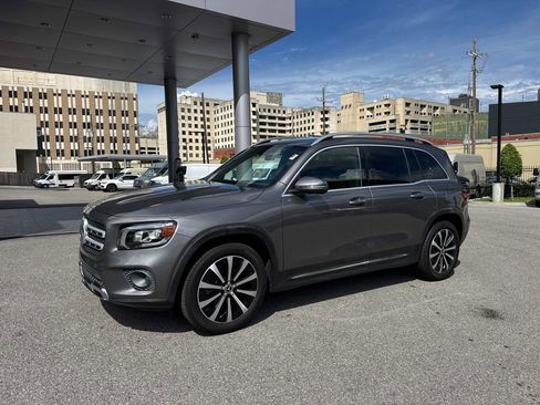 Used 2021 Mercedes-Benz GLB 250 image 3