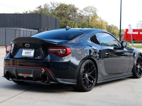 Used 2018 Subaru BRZ tS image 16