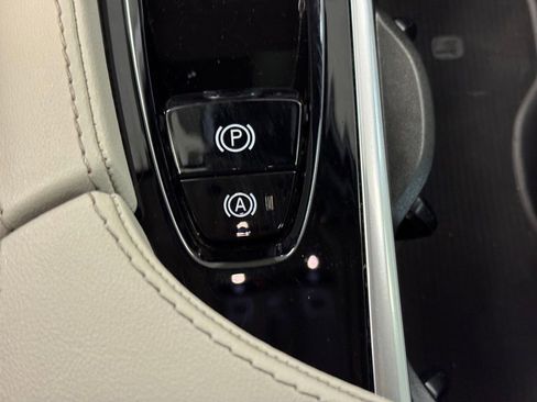 Used 2024 Volvo XC90 B6 Plus AWD/4WD image 40