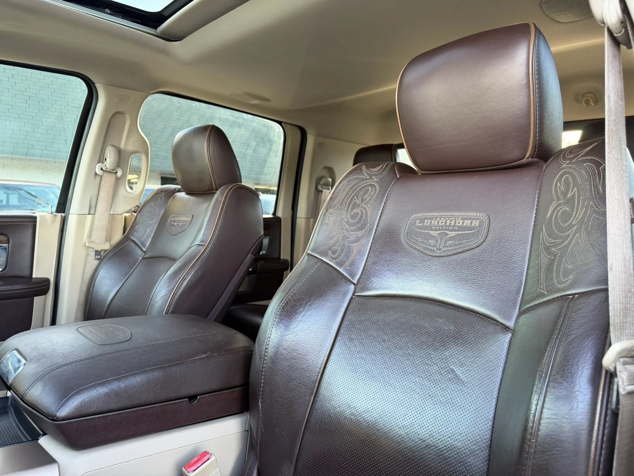 Used 2014 RAM 3500 Laramie Longhorn AWD/4WD image 11