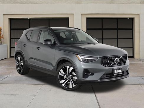 Certified 2026 Volvo XC40 B5 Ultra w/ Climate Package AWD/4WD image 34