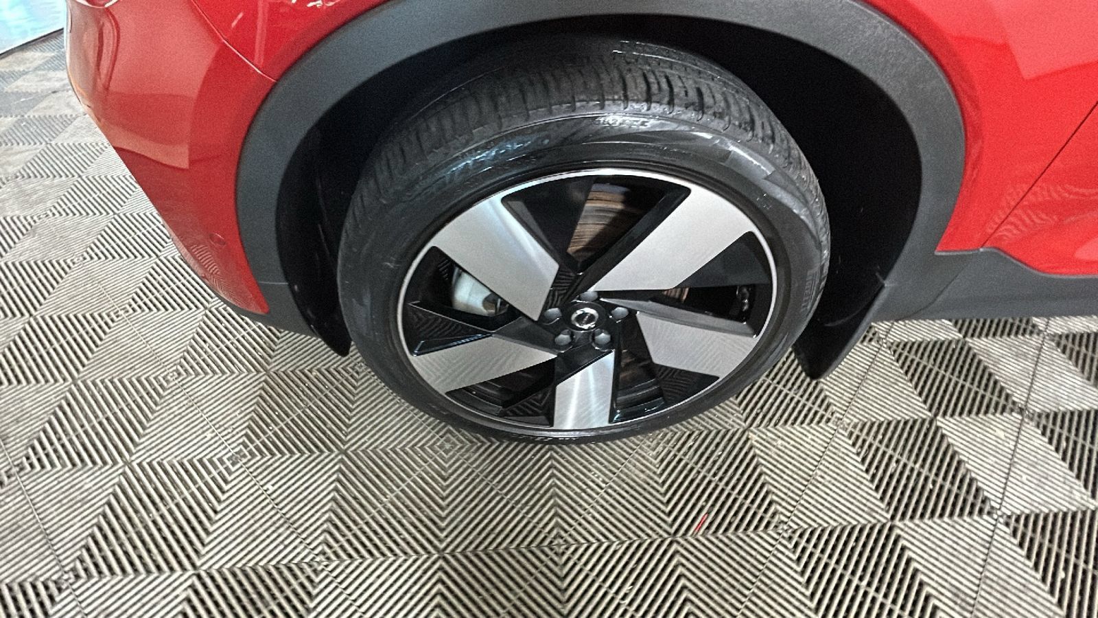 Used 2023 Volvo C40 P8 Recharge Ultimate AWD/4WD image 10