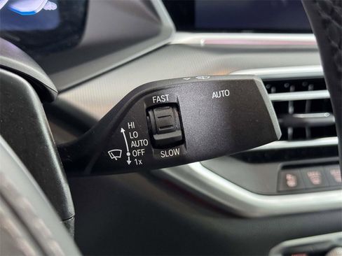 Used 2023 BMW X6 xDrive40i w/ Executive Package image 24