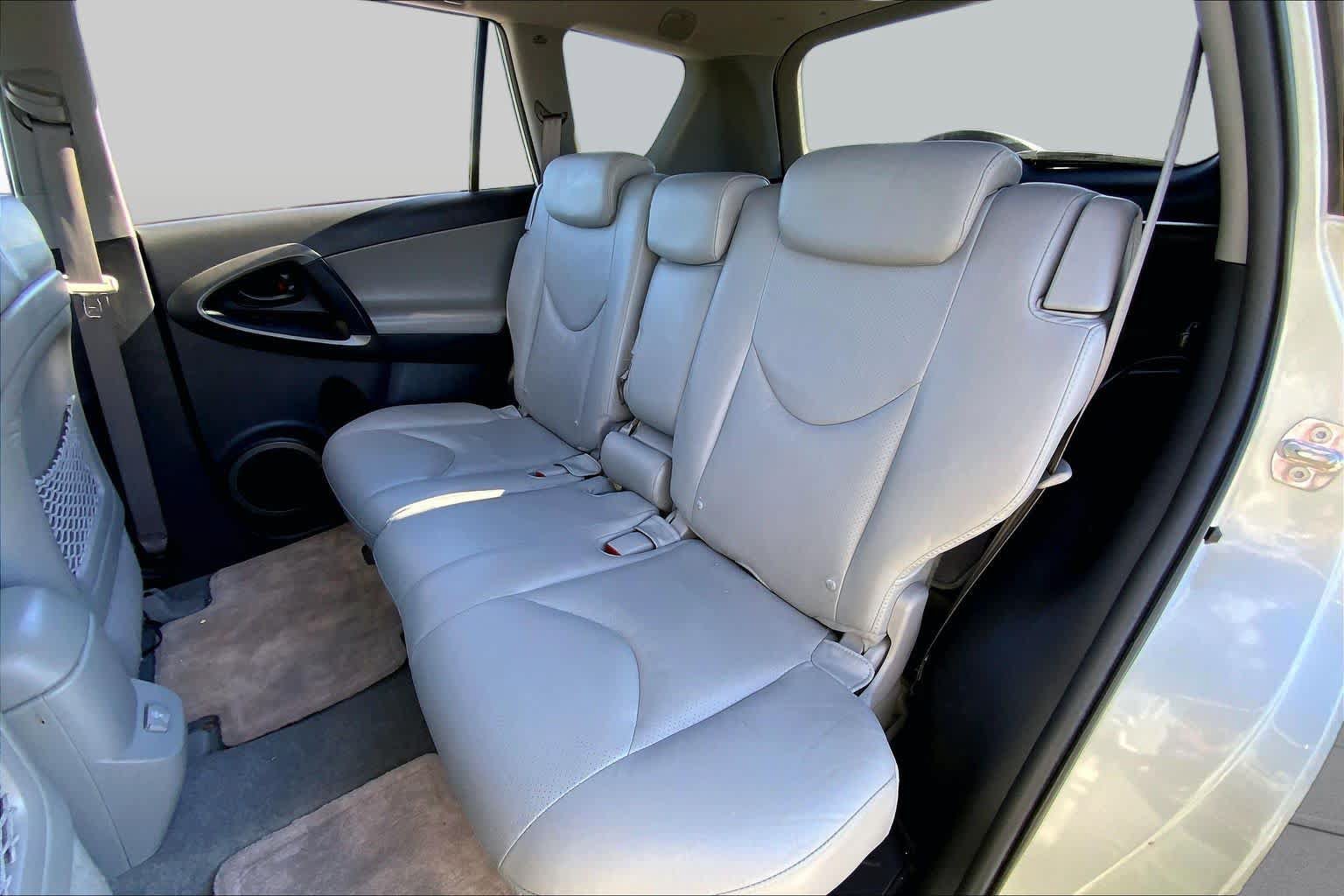 Used 2010 Toyota RAV4 Limited FWD image 19