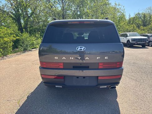 Used 2025 Hyundai Santa Fe SEL FWD image 6