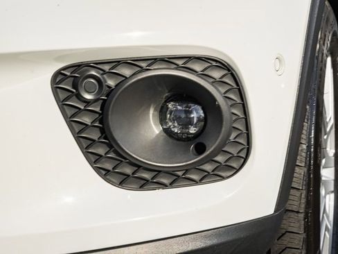 Used 2022 Mercedes-Benz GLB 250 GLB 250 image 14