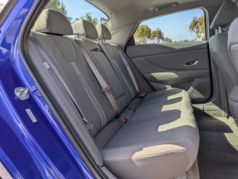 Used 2024 Hyundai Elantra SEL w/ Convenience Package image 22