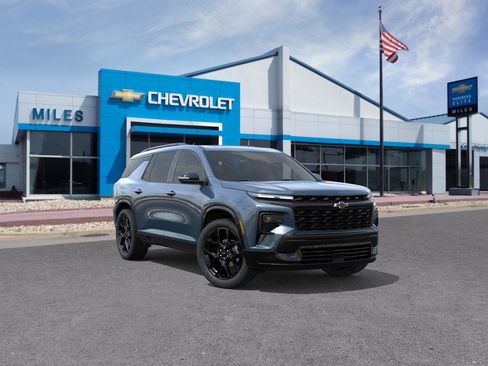 New 2026 Chevrolet Traverse RS w/ LPO, Floor Liner Package image 5