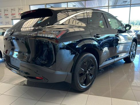 New 2025 Nissan Murano SV image 7