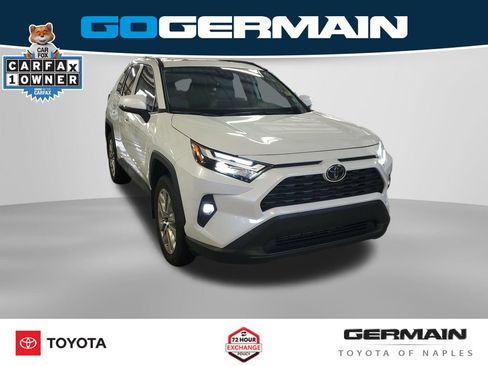 Used 2025 Toyota RAV4 XLE Premium FWD image 5