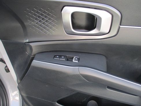 Used 2024 Kia Sorento S w/ Panoramic Sunroof Package AWD/4WD image 29