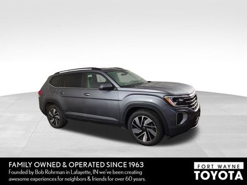 Used 2024 Volkswagen Atlas SE AWD/4WD image 5