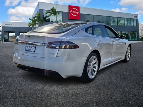 Used 2019 Tesla Model S 100D image 6