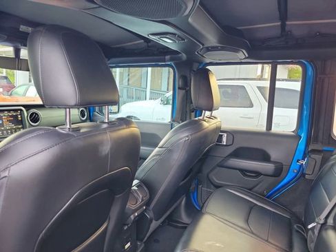 Used 2021 Jeep Wrangler Unlimited Sahara w/ Cold Weather Group image 27