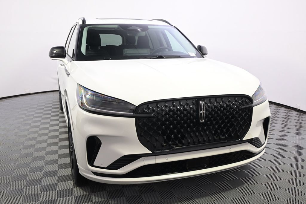 New 2026 Lincoln Aviator Reserve w/ Jet Appearance Package AWD/4WD image 9