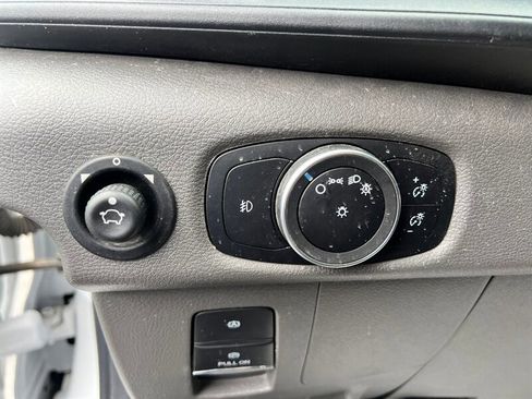 Used 2022 Ford E-Transit 148 High Roof Extended image 15